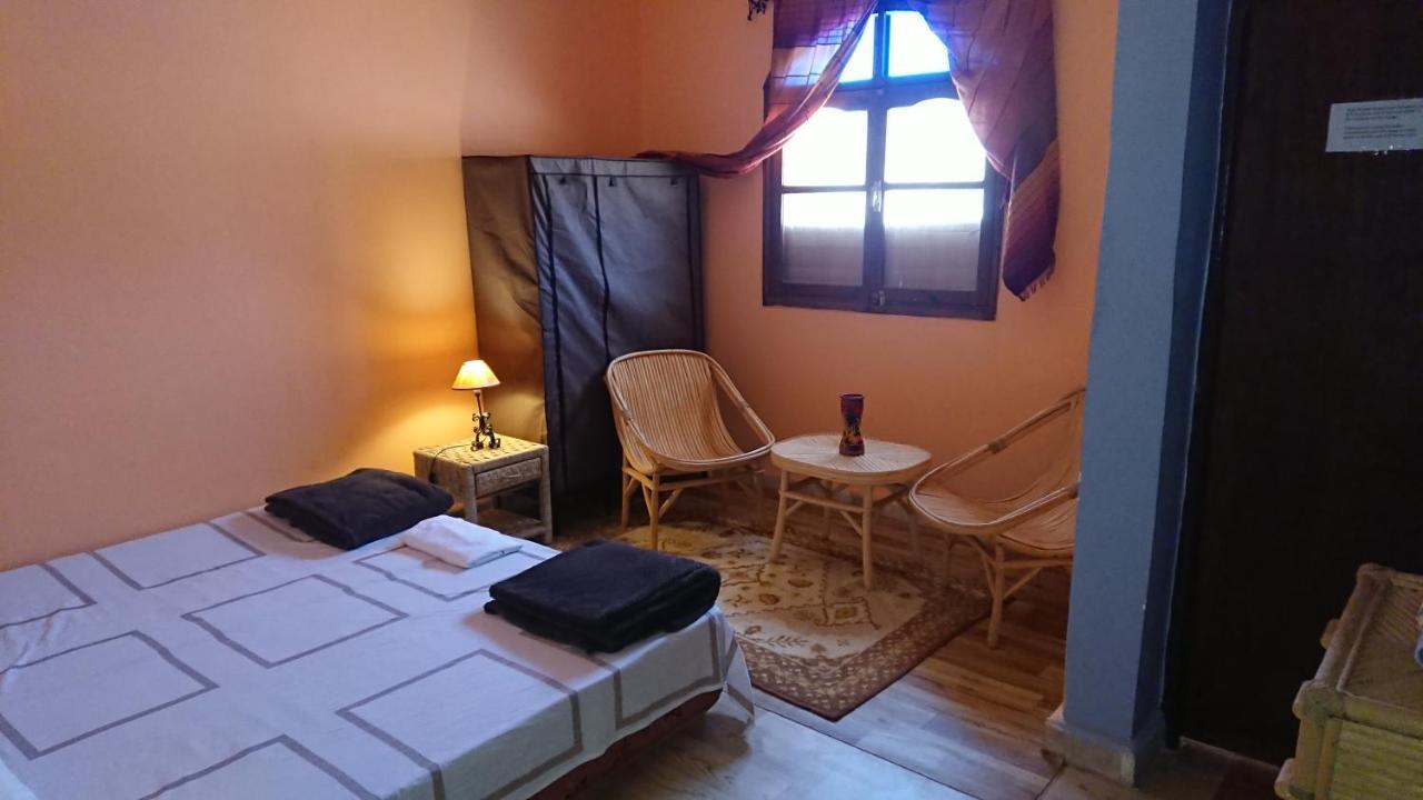 Hotel Aziki As-Sawíra Exteriér fotografie
